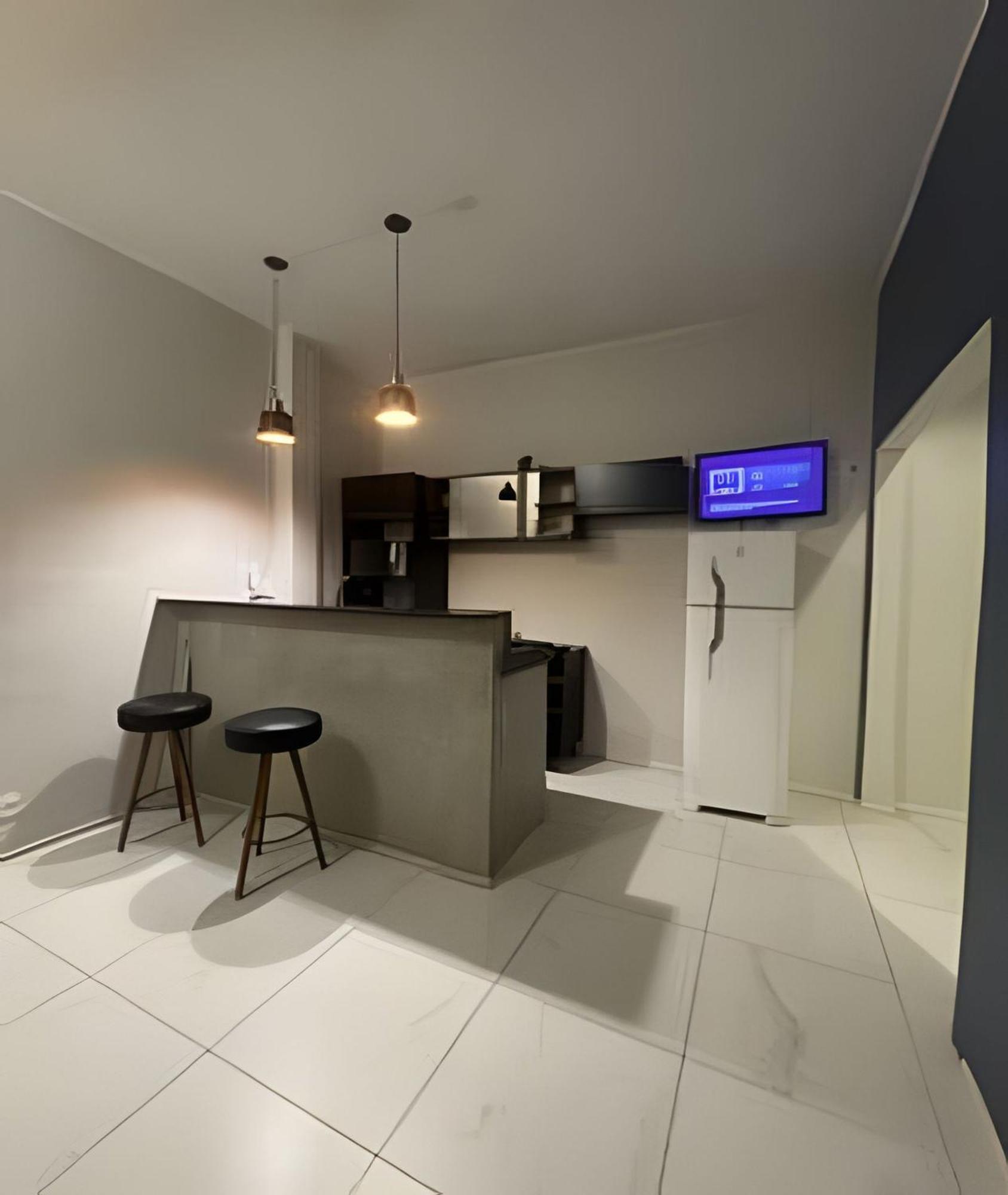 Leme Uma Quadra Da 50 Metros De Copacabana Apartamento